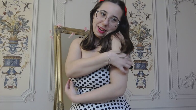 HAZELs's Streamate show and profile