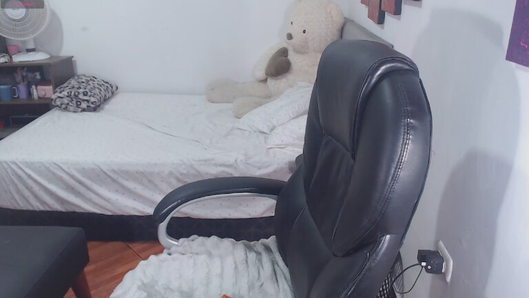 Ashley_amoret's Streamate show and profile