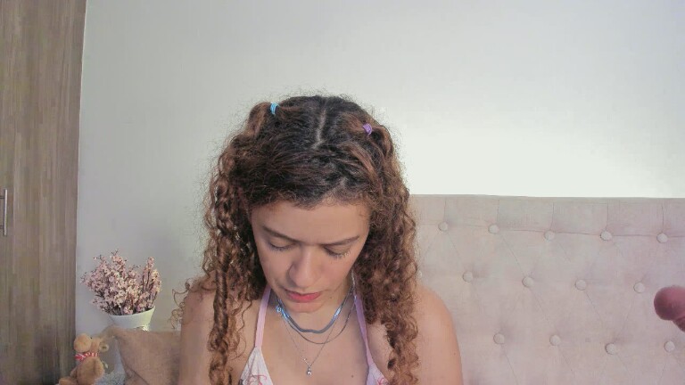 EmiliaJons's Streamate show and profile