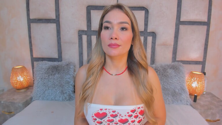 Gabyliis's Streamate show and profile