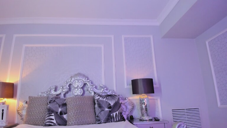 MirandaYong's Streamate show and profile