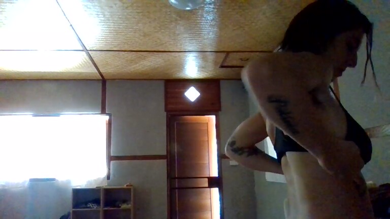 SaraSaintRae's Streamate show and profile