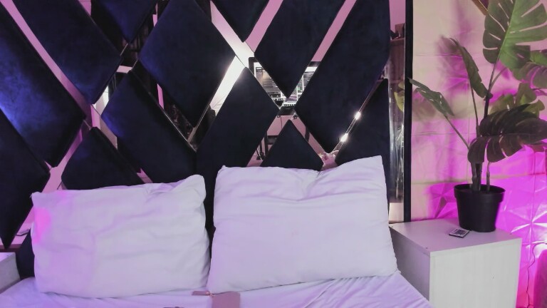 megan_devon's Streamate show and profile