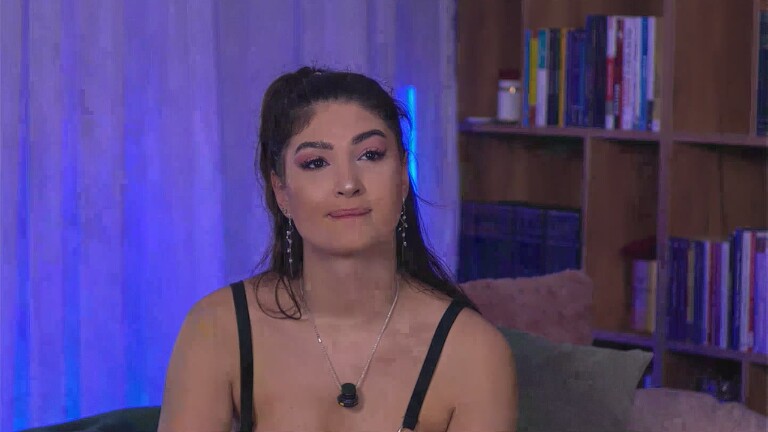 SarahPeach18's Streamate show and profile