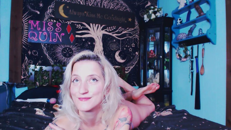 MissQuinCam's Streamate show and profile