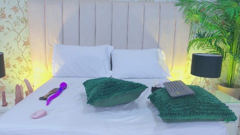 BrisaVegaGB's Streamate show and profile