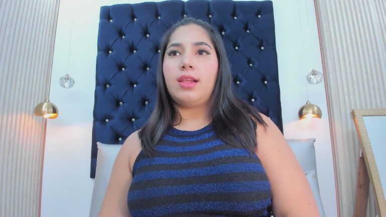 SophieLanne's Streamate show and profile