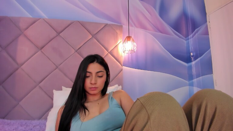 ViolletaRosse's Streamate show and profile