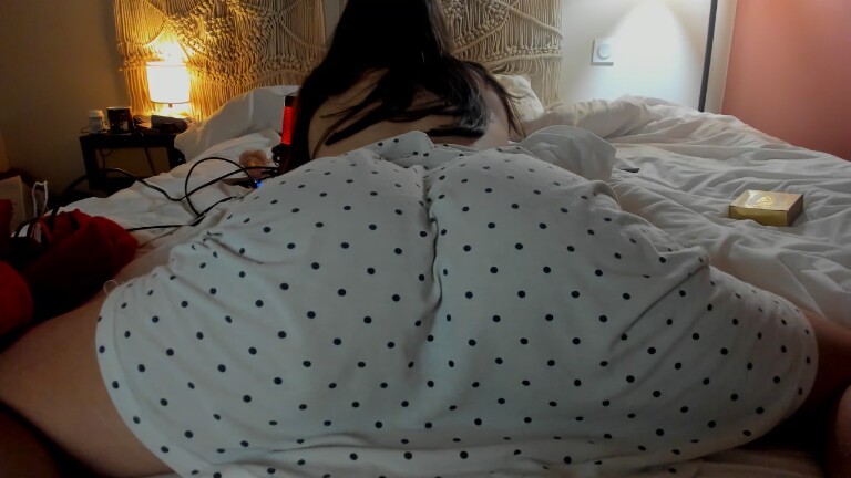 camii2244's Streamate show and profile