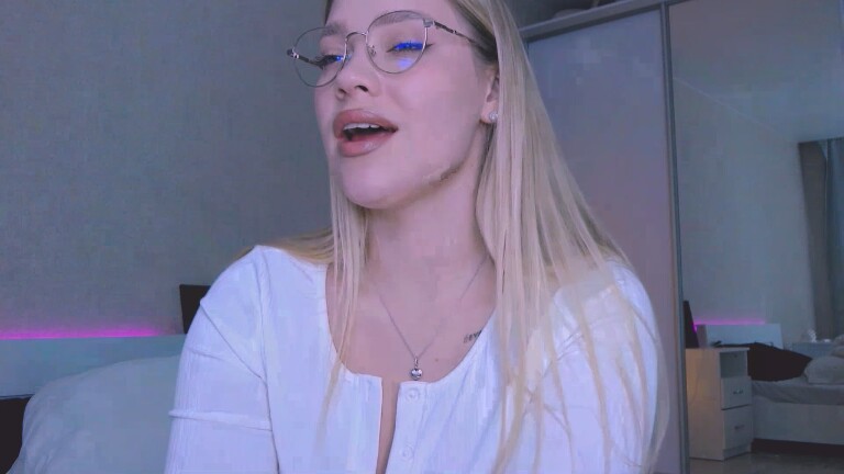 DianaLuna's Streamate show and profile