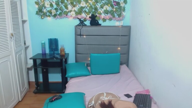 ChloeJonesrs707's Streamate show and profile