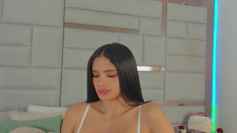 AlisonSantana's Streamate show and profile