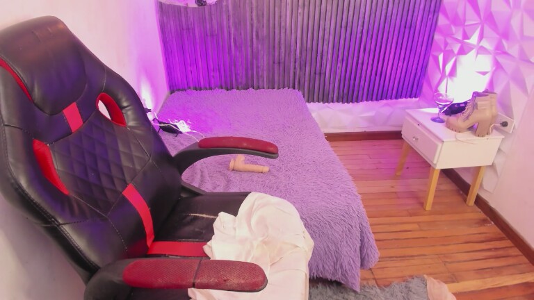 NattashaBms's Streamate show and profile