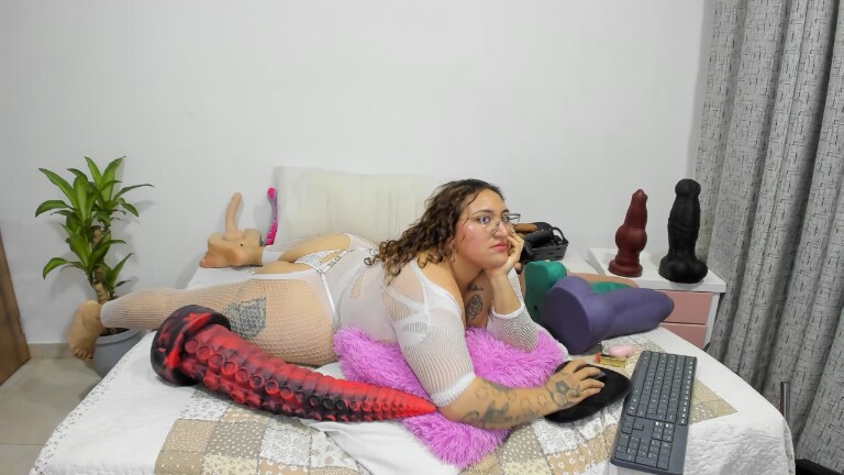 Sweet_X's Streamate show and profile