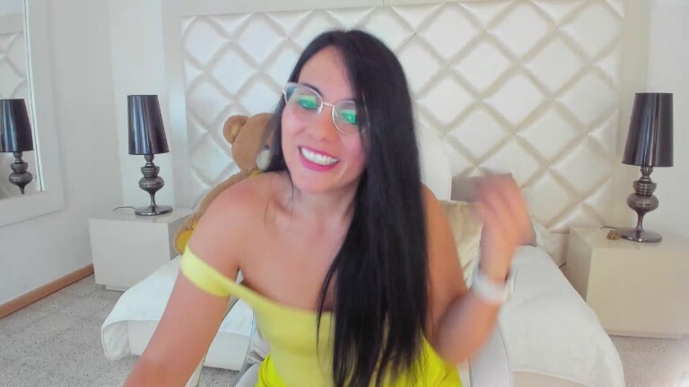 mia_sweetie's Streamate show and profile